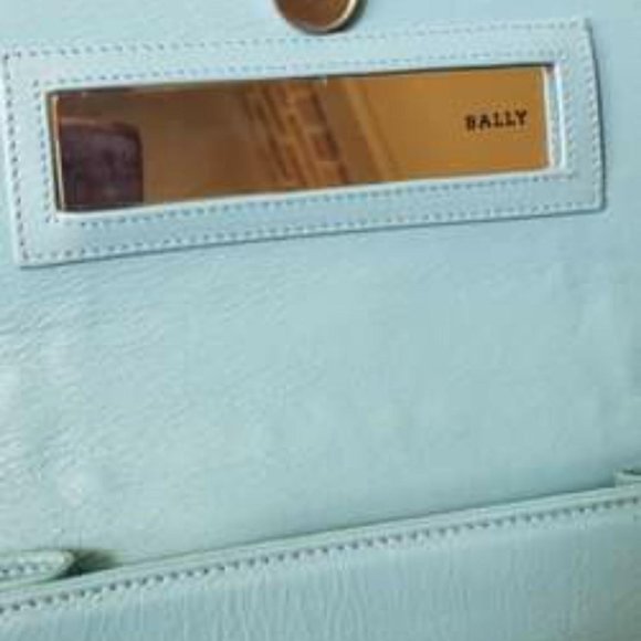 Authentic Bally purse with built in mirror - Picture 6 of 7